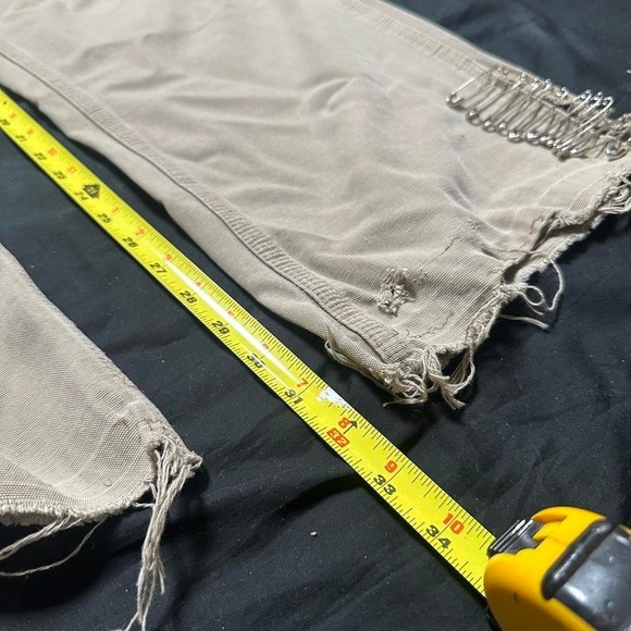 Carhartt tan carpenter pants with re-worked distressed hem - Picture 5 of 6